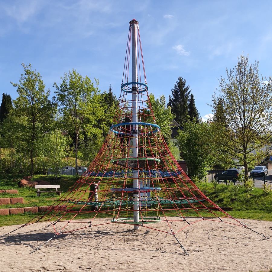 Dino-Pyramide -