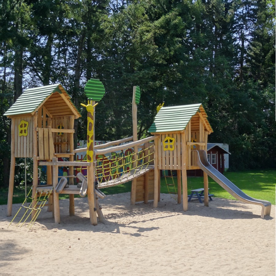Pfahlsiedlung Giraffen-Park