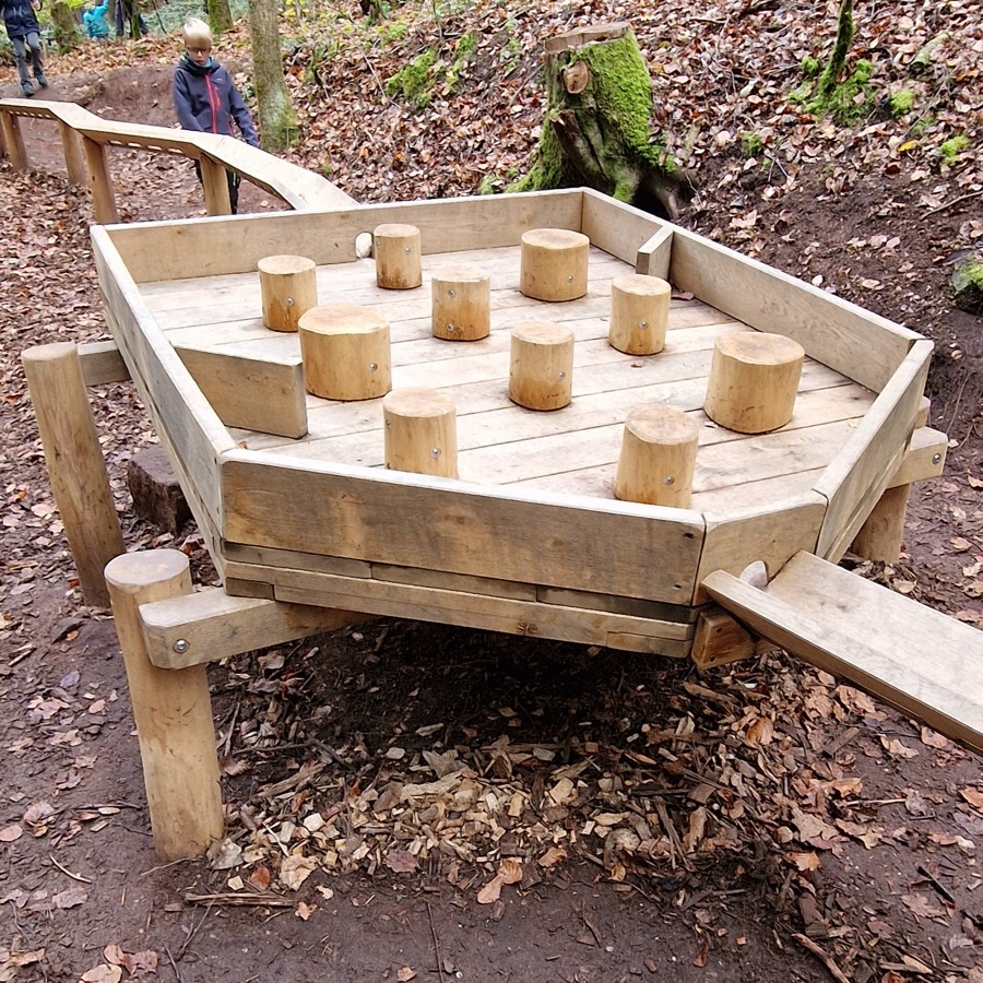Kugelbahn Tisch mit Kugellabyrinth