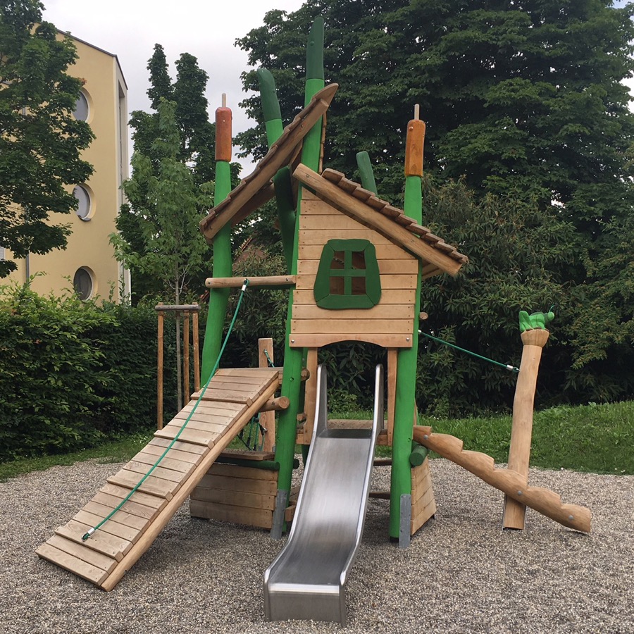Abenteuerturm Grashüpfer