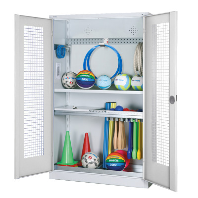C+P Modul-Sportgeräteschrank „Komplettausstattung“ mit Lochblech-Flügeltüren, HxBxT 195x120x50 cm