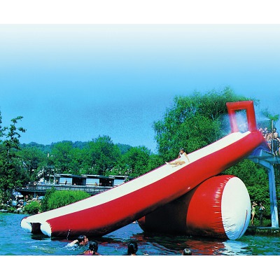 Airkraft Wasserobjekt „Rutsche am Turm“