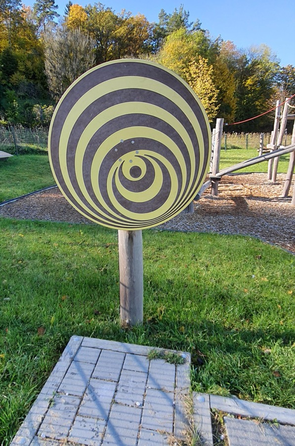 Drehspiel HPL Ø100cm, Kegel, mit 1 Pfosten