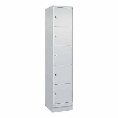 C+P Fächerschrank „Classic Plus“, 5 Fächer übereinander, Abteilbreite 40 cm, mit Sockel