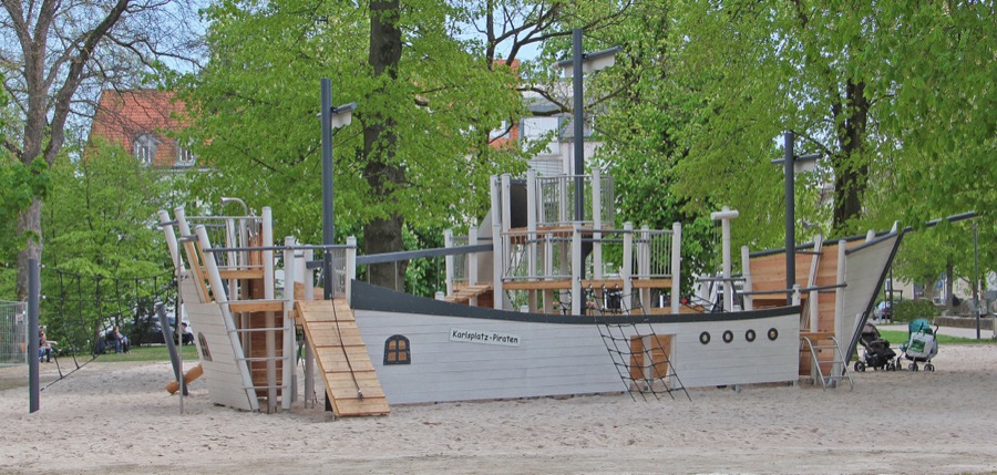 Spielschiff Karlsplatz-Piraten