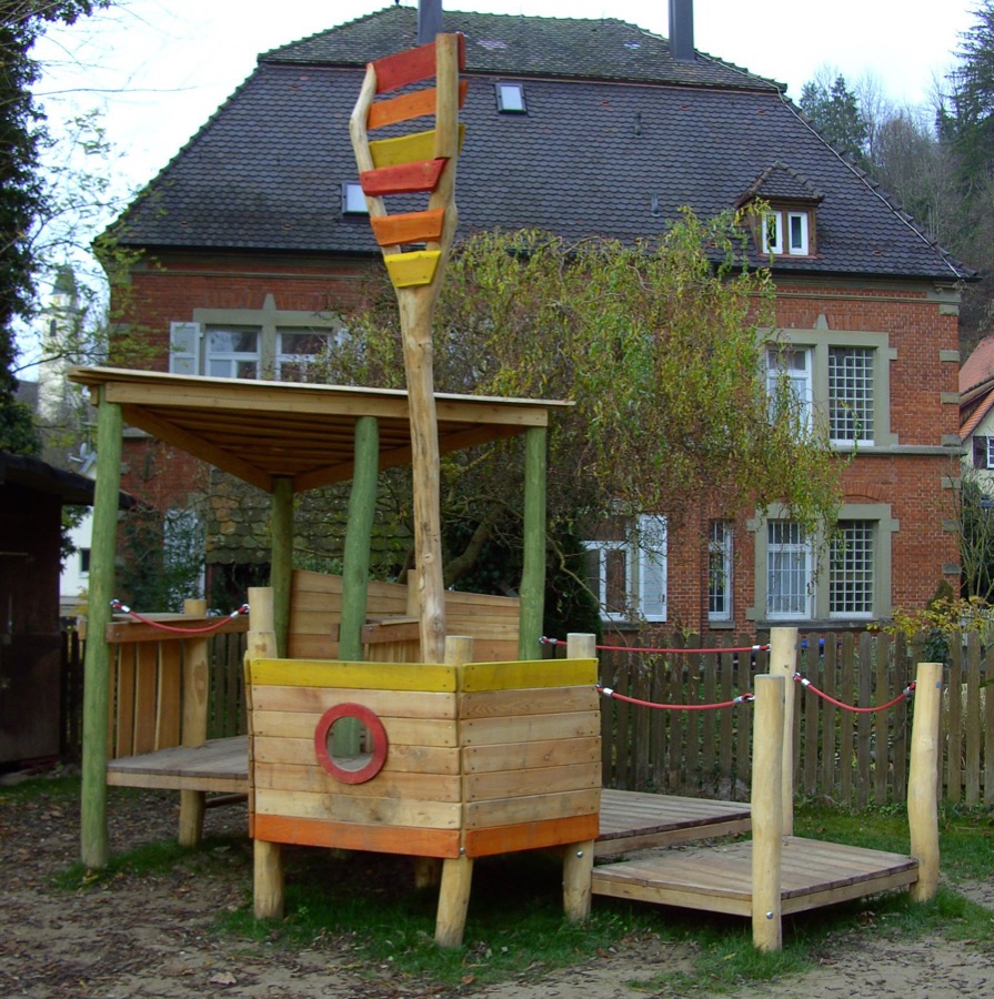 Minispielanlage Piratenboot