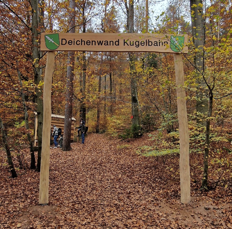 Kugelbahn Eingangstor