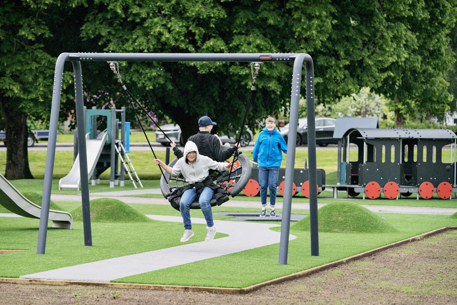 KOMPAN Tor-Nestschaukel Seilnest H:2,5m