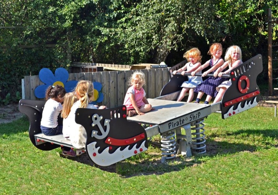 Multiwippe Piratenschiff