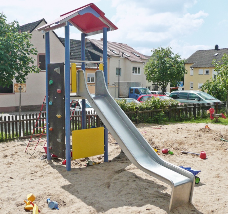 Spielturm Bergstraße