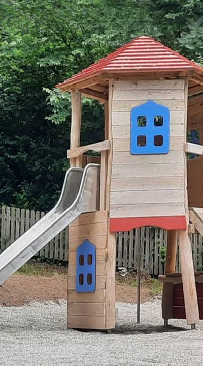 Sechseckturm Rosengarten