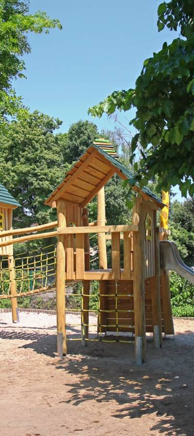 Pfahlsiedlung Giraffen-Park Worms