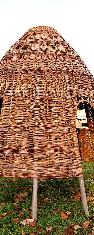 Weidenhütte 150