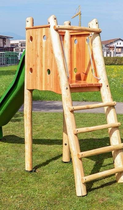 Rutschbahn 250 cm mit Schrägaufstieg aus Edelkastanie