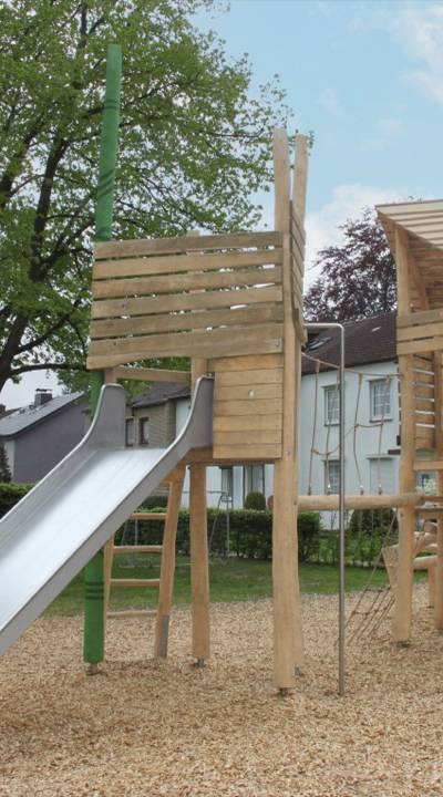 Baumhaus-Spielanlage Grashalm (vorher 06.385.4)