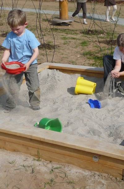 Sandkasten 2-lagig, 2x2m