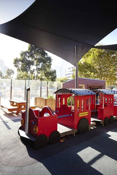 KOMPAN Eisenbahnwaggon