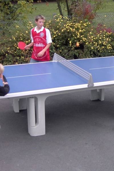 Tischtennisplatte Park -