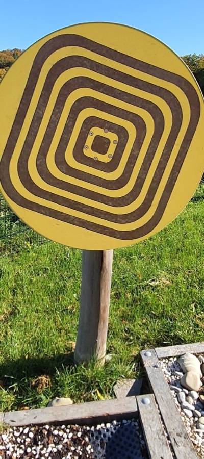 Drehspiel HPL Ø100cm, Würfel, mit 1 Pfosten