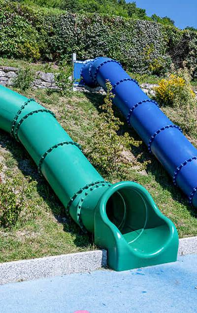 Kletterschutzelement für die Röhrenrutschbahn