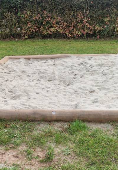 Sandkasten Rundholz 3x3m