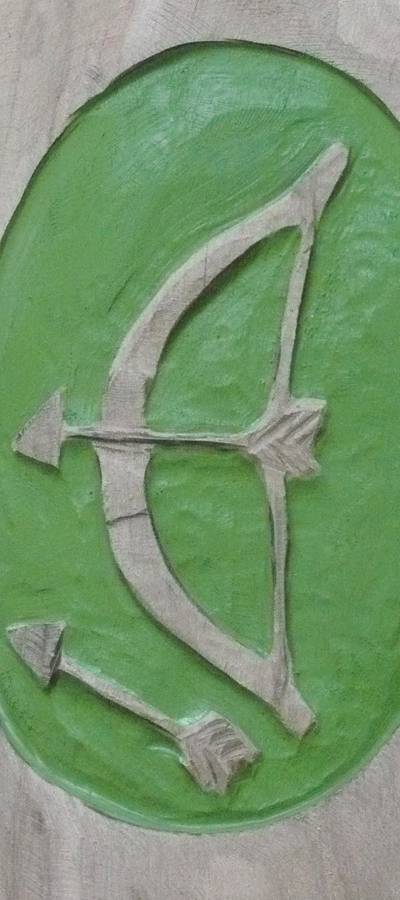 Pfostenmotiv Pfeil und Bogen -