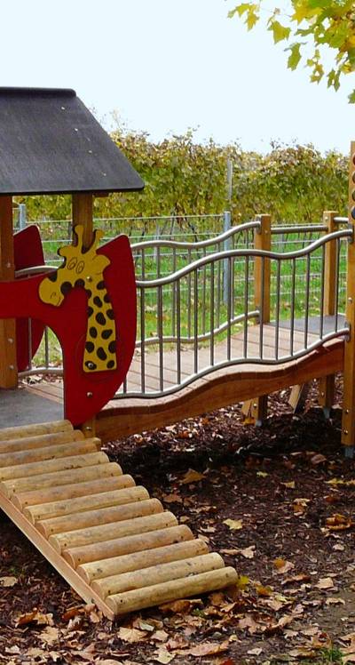 Minispielanlage Arche Noah mit Wellenbrücke